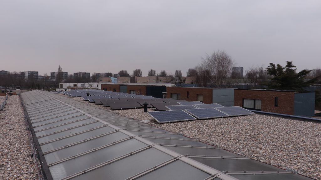 foto's zonnepanelen